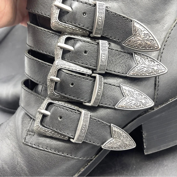 Steve Madden BILLEY 5.5 Bootie Boot Black Silver Buckles Block Heel Leather - Picture 5 of 9